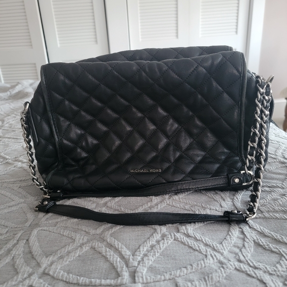 Michael Kors black quilted leather shoulder satchel - Picture 11 of 14